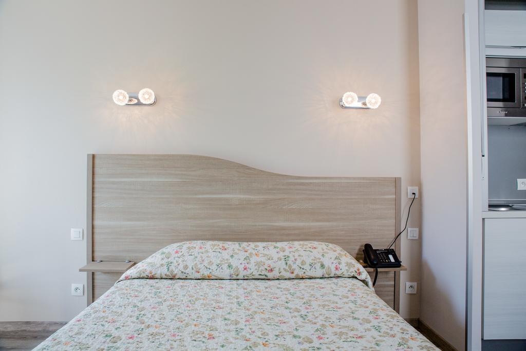 Annexe Hotel De La Gare Hendaye Eksteriør billede